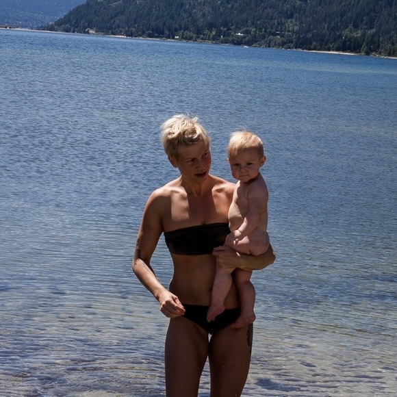 Meet your Posher, Kate - Picture 1 of 1